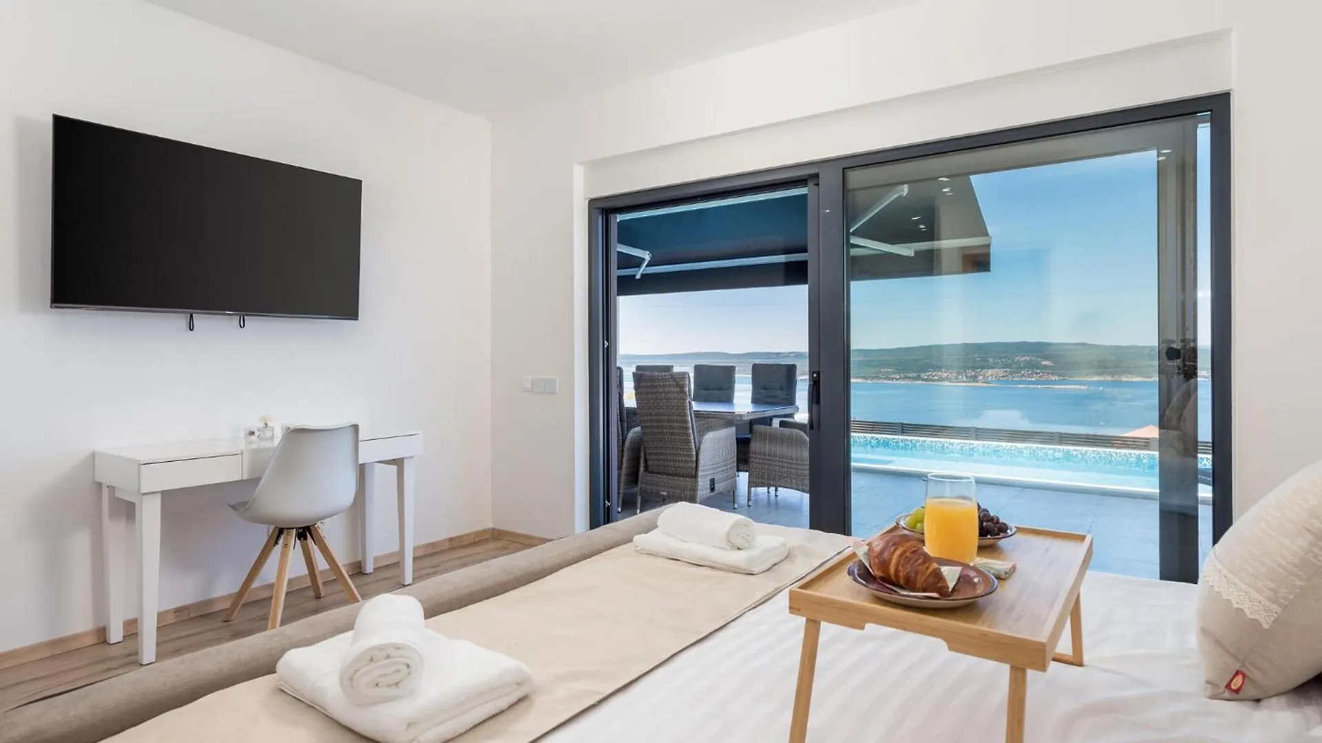 Awesome Home In Crikvenica With Sauna بيت للعطل
